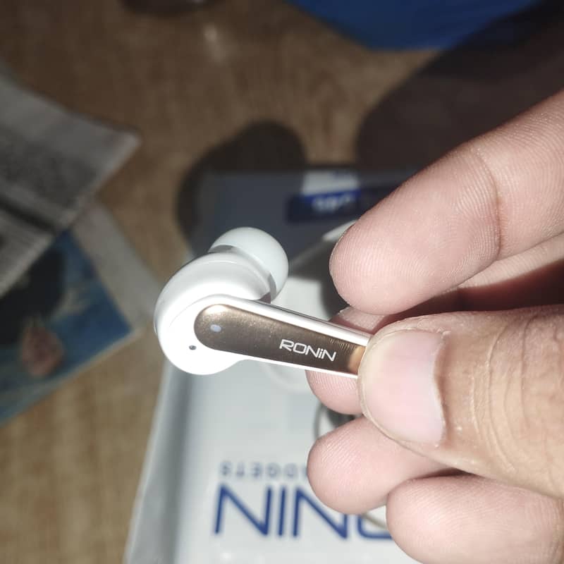 Ronin Eclipse Earbuds 2