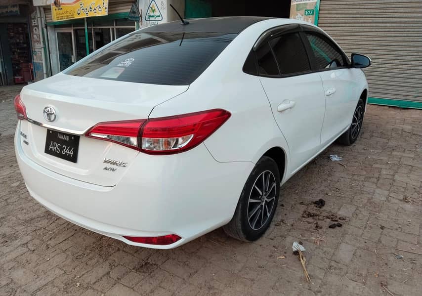 yaris 2