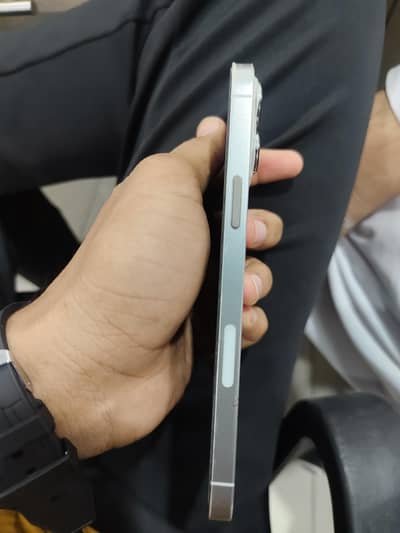 Apple iPhone 13 Pro Max 256GB LLA PTA Approved White 93% Battery 10/10