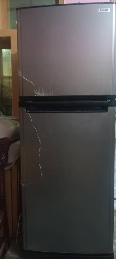 one 19 cubic large size refrigerator