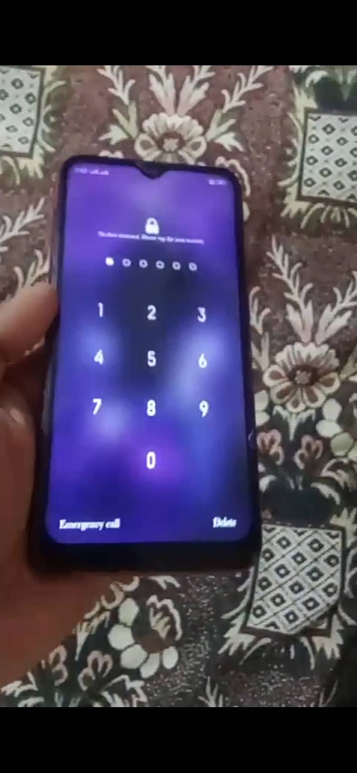 OPPO A1 0