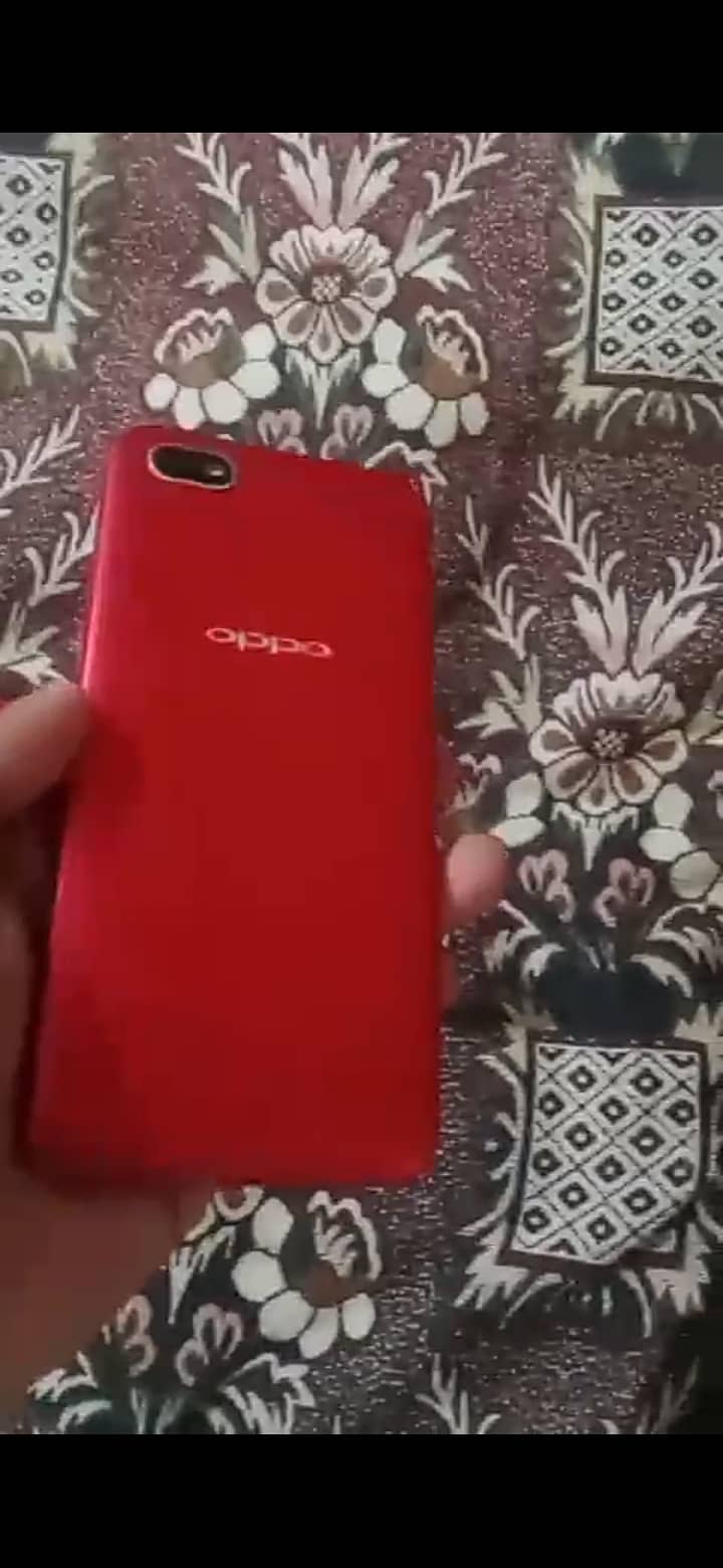 OPPO A1 1