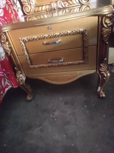 Bed site table
