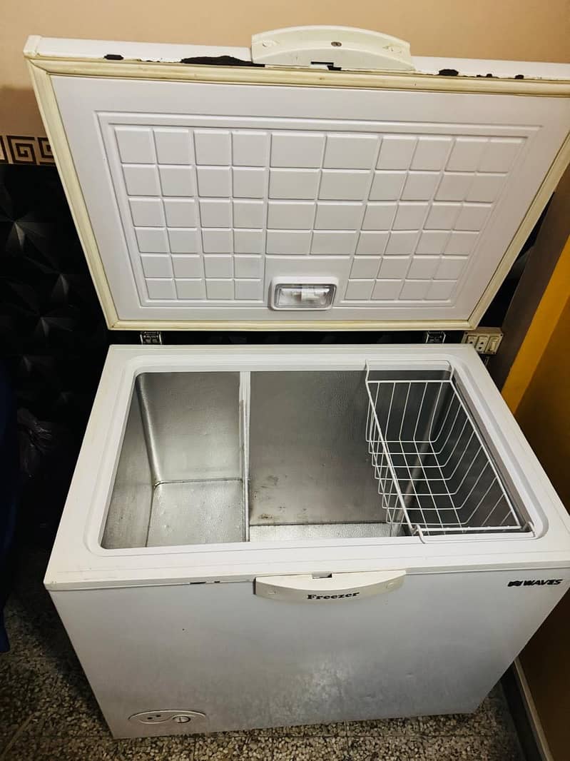 Waves deep freezer 5