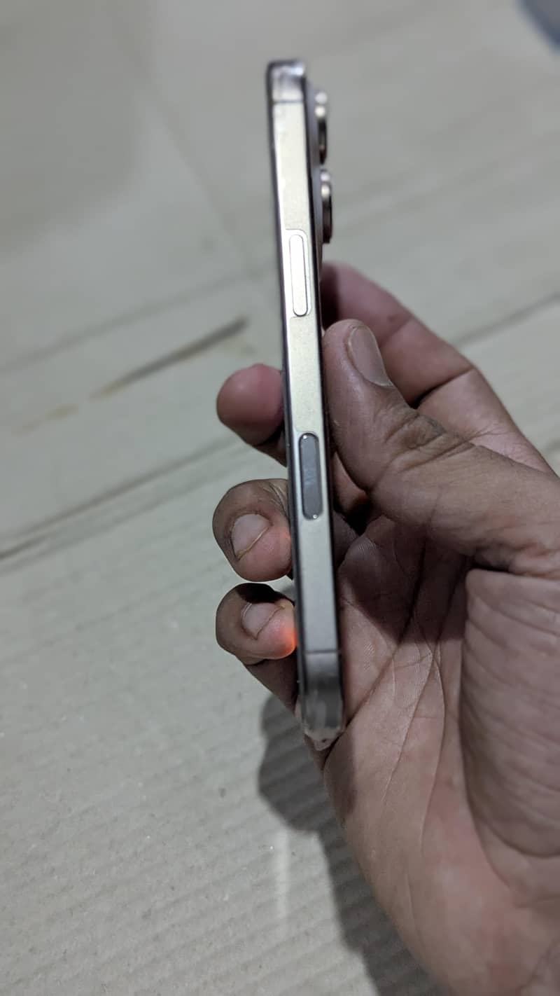 Iphone 16 pro 2