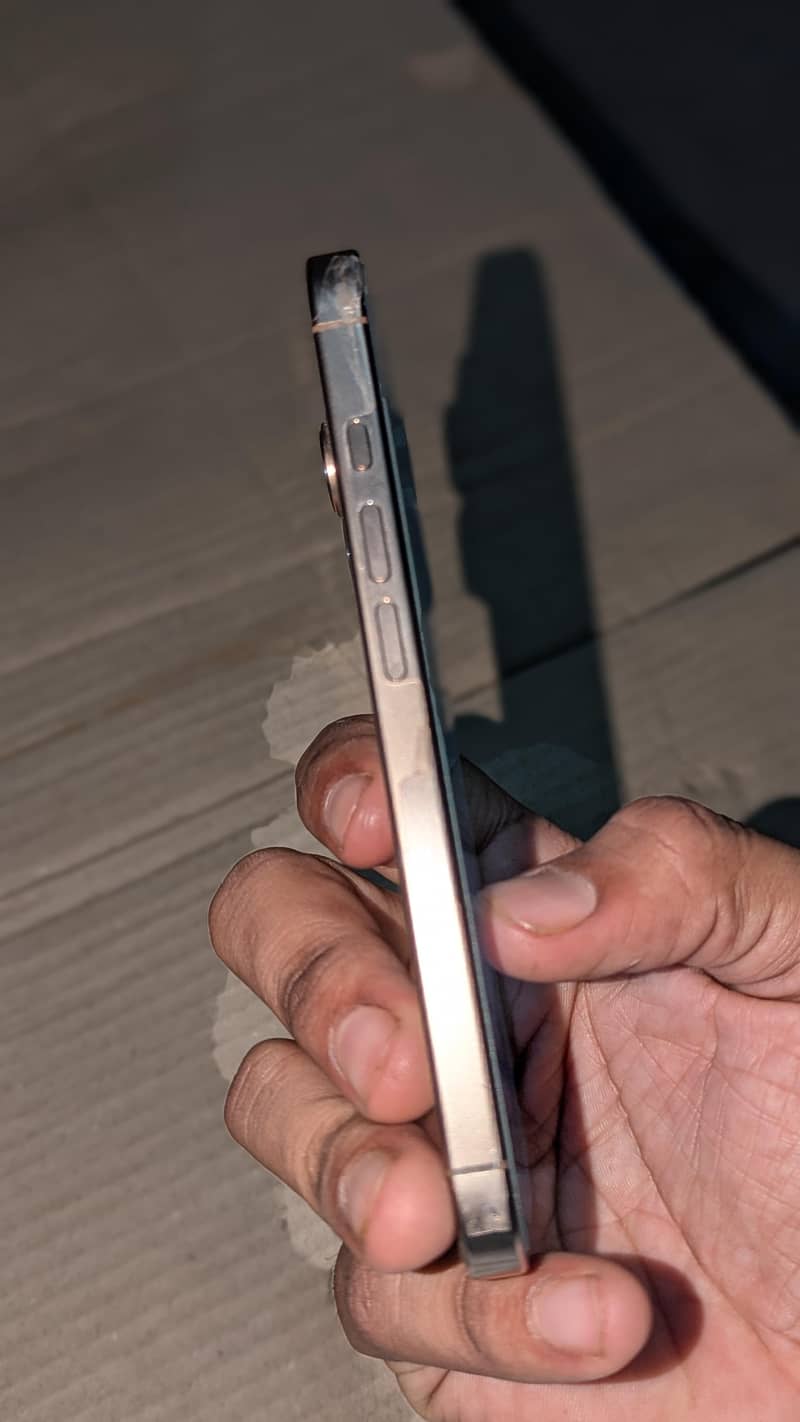 Iphone 16 pro 7