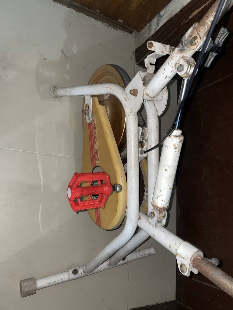 Exercise cycle very good condition 1