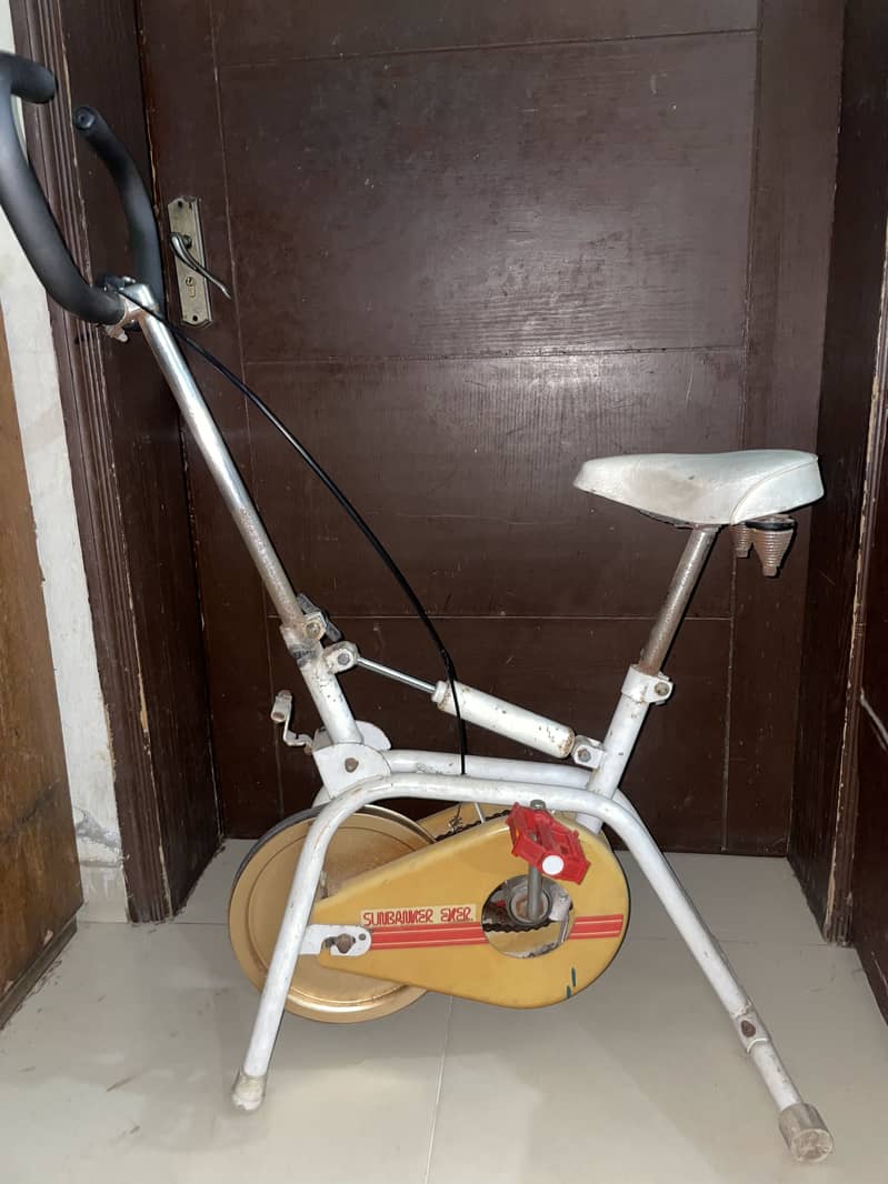 Exercise cycle very good condition 0