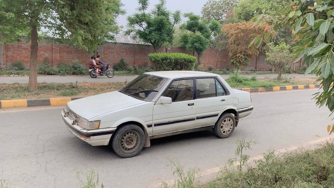Toyota Corolla 86 4