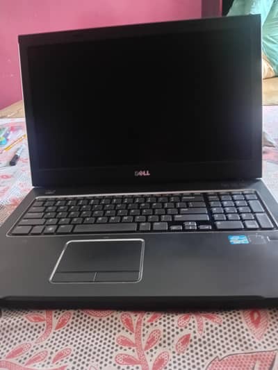 Dell Vostro 3750 Core i7 8GB RAM 17