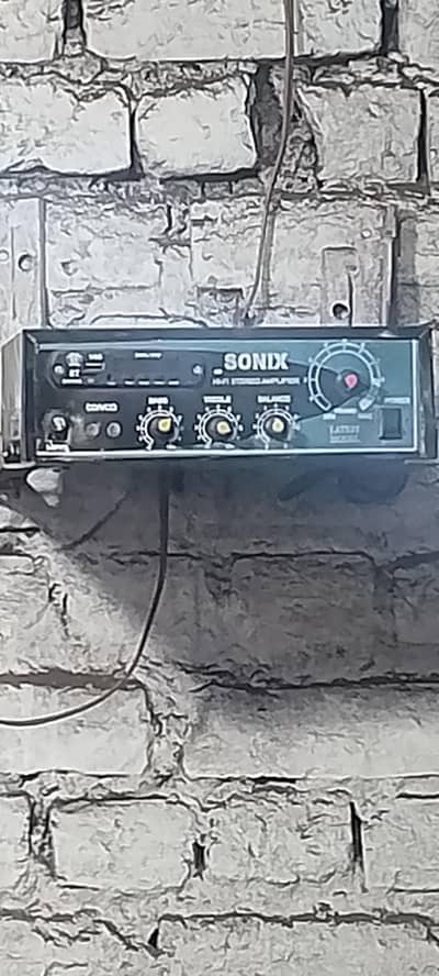 speakers in one amplifier