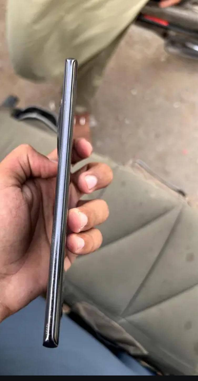 Tecno camon 30s 4