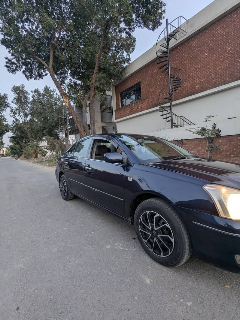 premio 1.8 2003 model 2