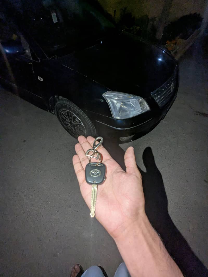 premio 1.8 2003 model 11