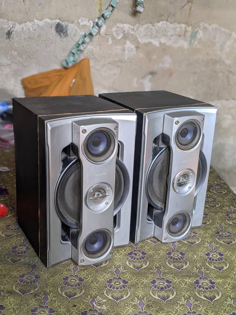 Sony speaker 2