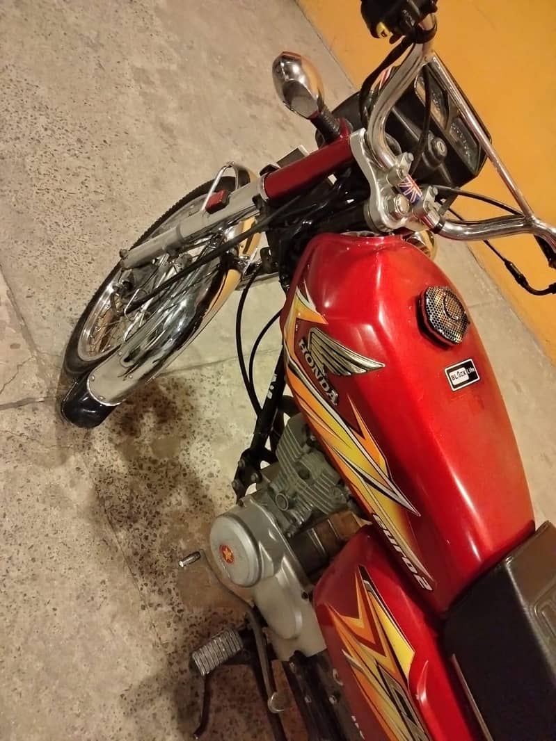 125CD model 2021 5