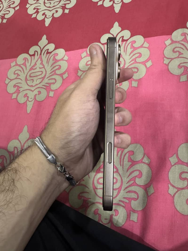 IPHONE 16 PRO MAX (JV) 2
