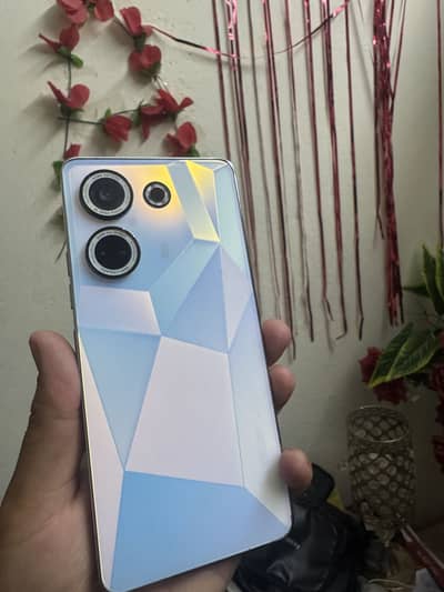 Tecno camon 20 8/256 gb