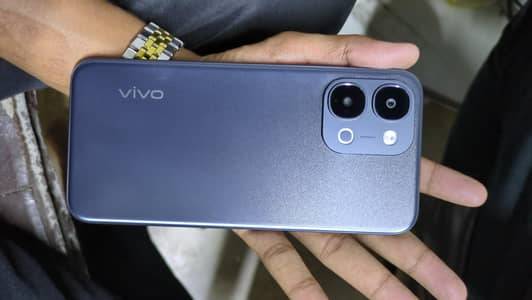 Vivo y31. d