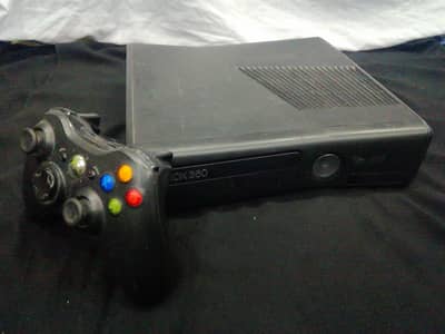 One wireless controller+ all wires+ supply+ box (xbox360) 250 gb