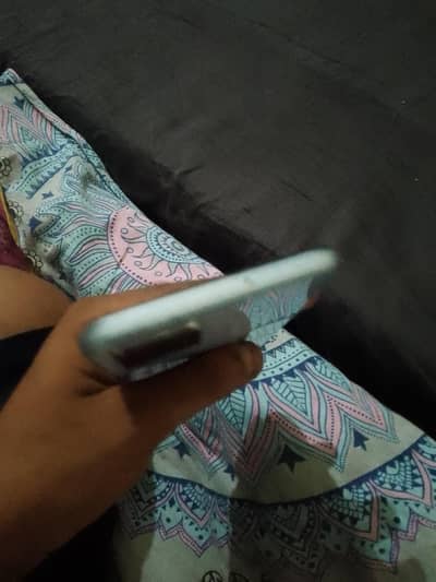 vivo y21  4 64 urgent sale 03295884602