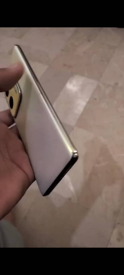 with complete box charger 10/9 condition