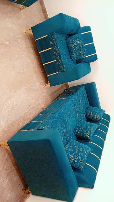 6 Seater Sofa Set (Steel Legs) – Condition 10/10 | Urgent Sale