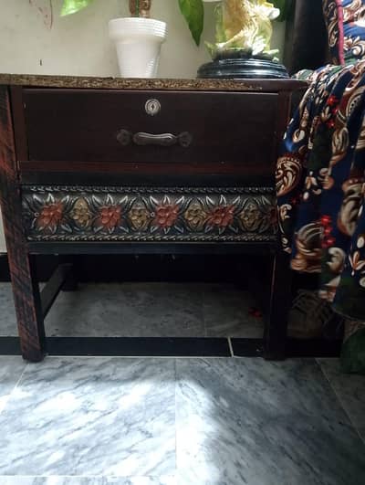 irion sofa set and bed with site table