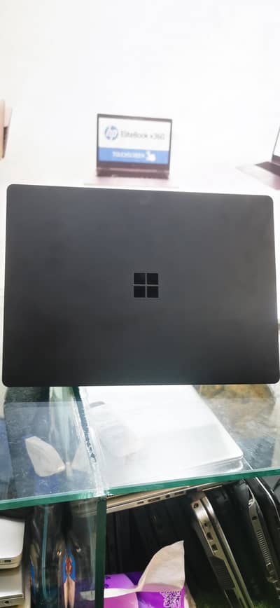 Surface 2 i7 8th Gen 8/256 nvme 14" 4k touch 10/10