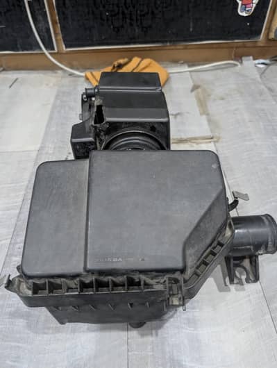 Air cleaning box Honda city 2007 model
