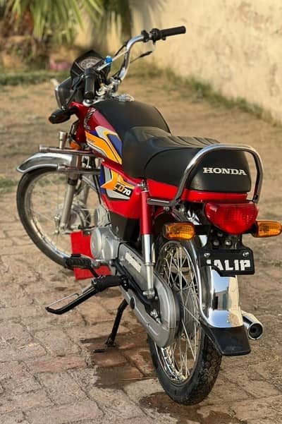 Honda cd 70 2025 model like a new bike registerd on my own name