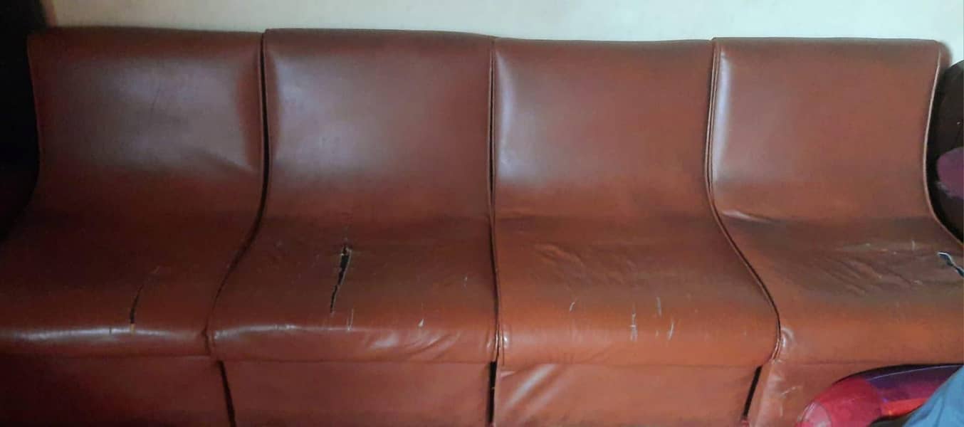 local sofa 0