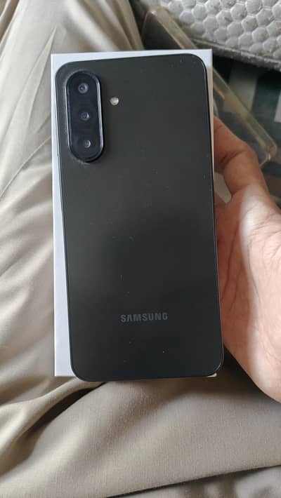 samsung A17 8/256
