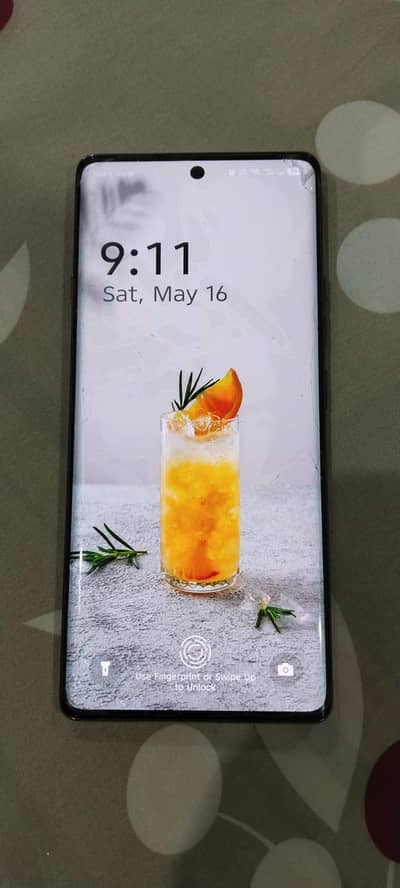 Camon 40 pro 8+8 / 256