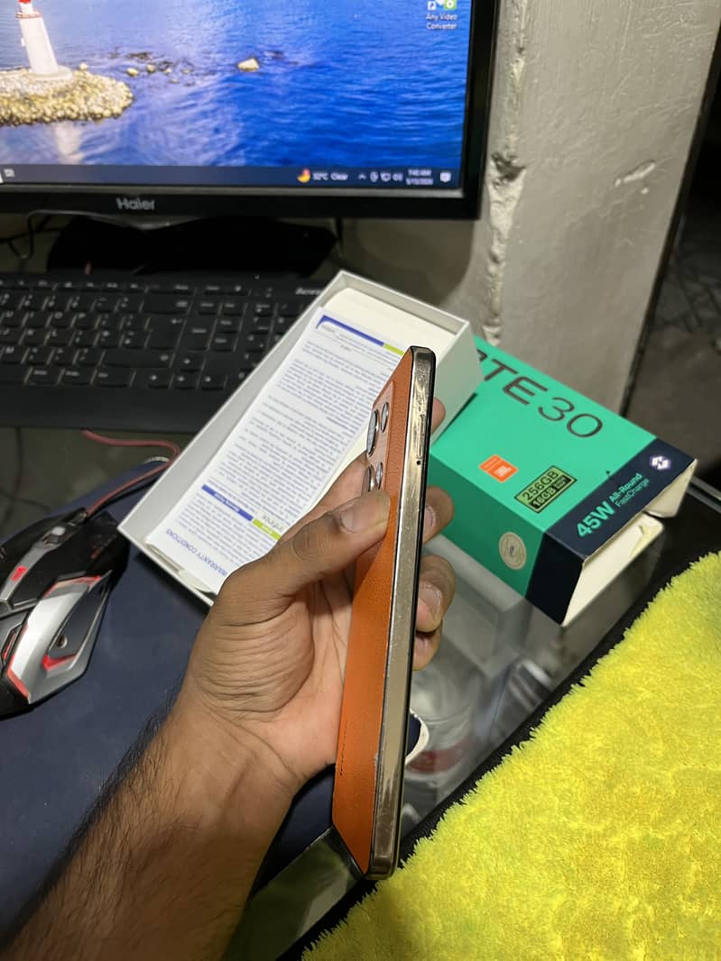 Infinix Note30 2