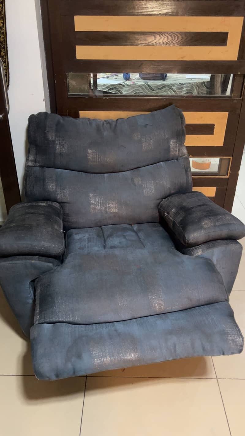 Recliner 1