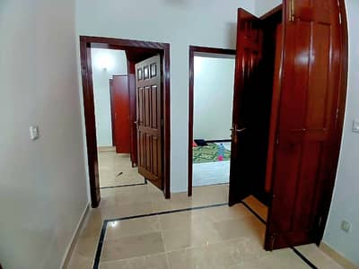 25x50 5 Marla Upper Portion For Rent G-14/4