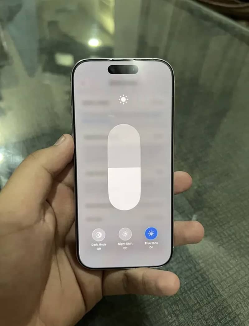 iPhone 16pro jv 4