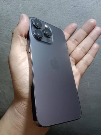 iPhone 13pro 10/8 condition