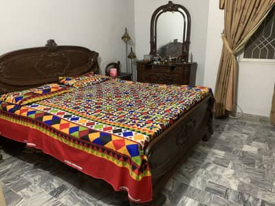 Chinioti Bed Set