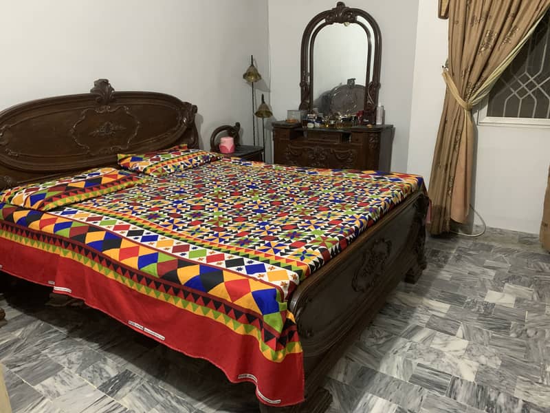 Chinioti Bed Set 0