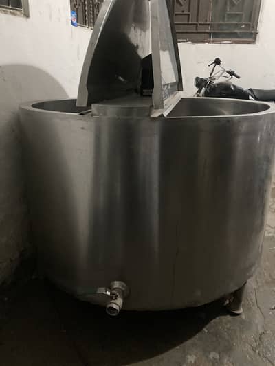 Milk chiller