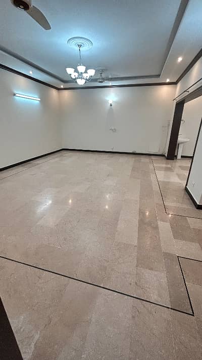 40x80 14 Marla house for Rent G-13/1