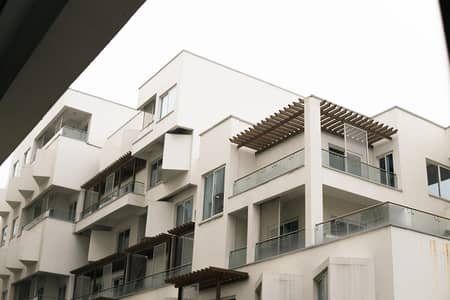 Flats DHA phase5 Daily Basis Rentout