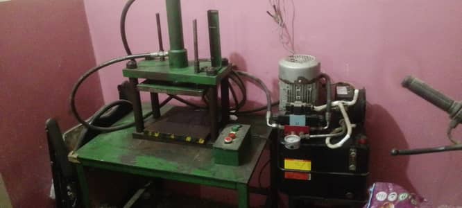Haydolic press machine