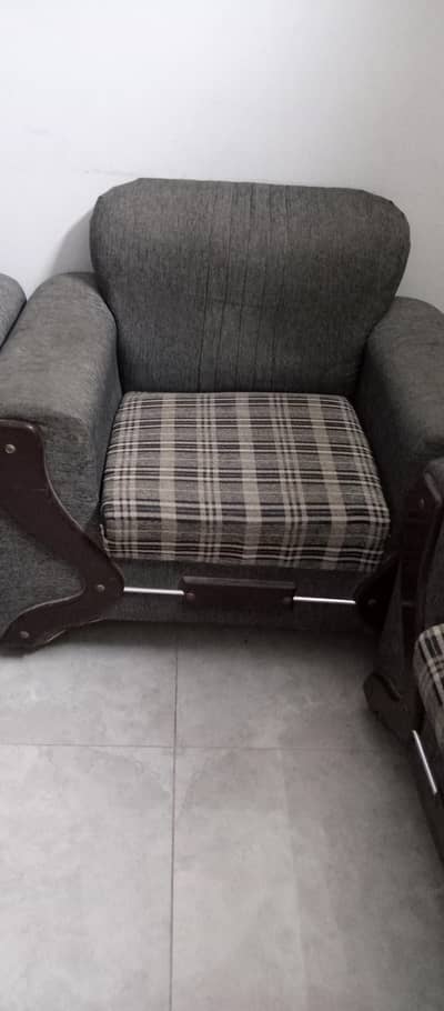 5 seater sofa set for sell, urgent sell