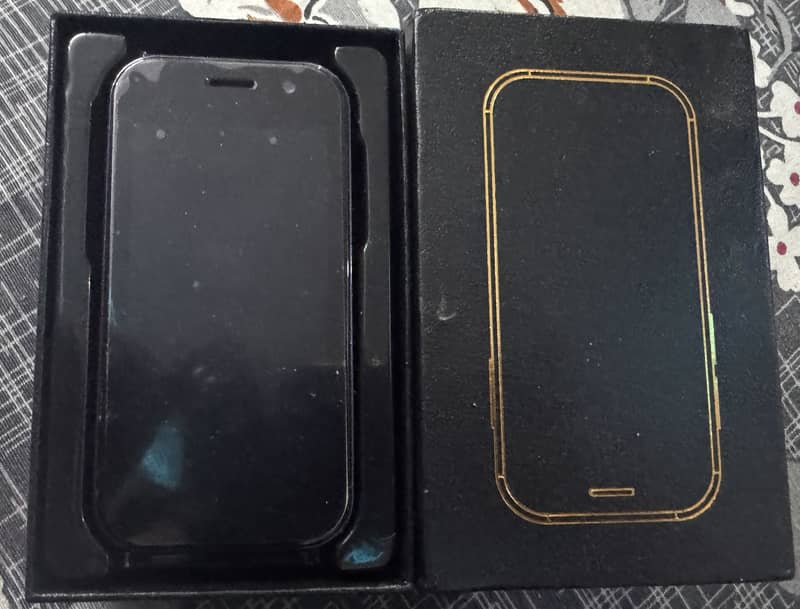 iPhone 16 pro max mini 0