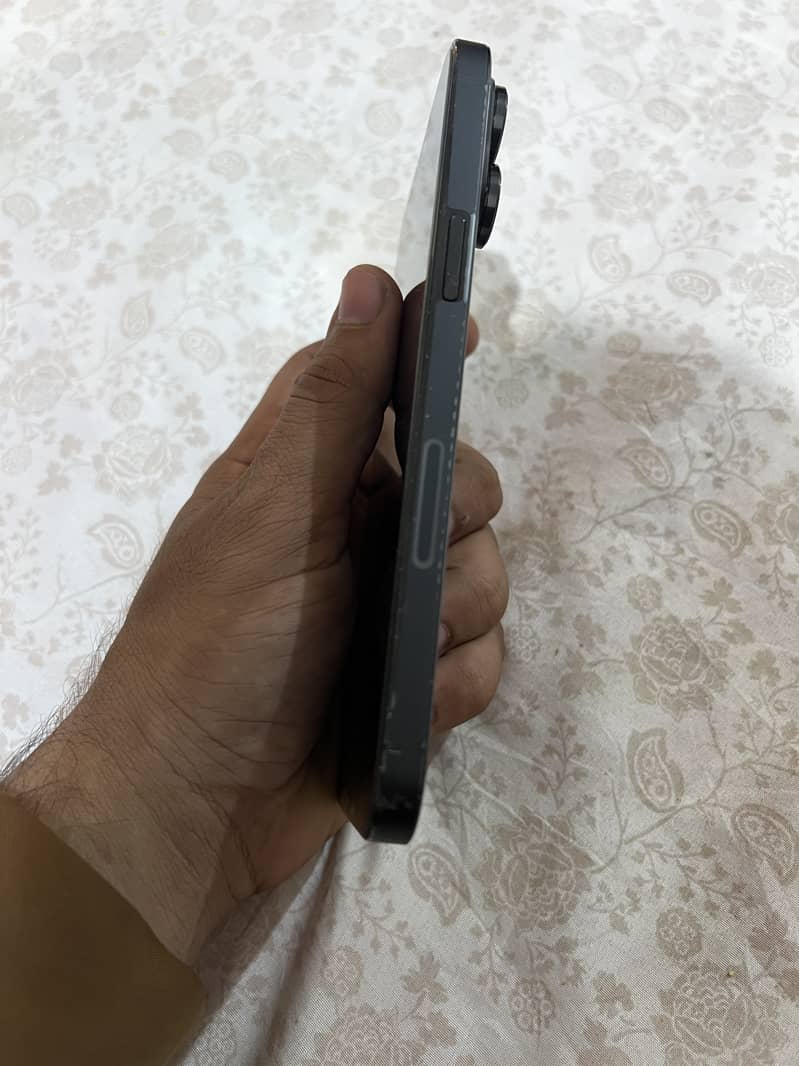 Iphone 14 pro max 3