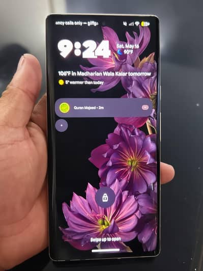 Google pixel 6 Pro 10 by 10 condition chalne ke liye hath se okay hai