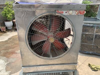 Air water cooler on steel body